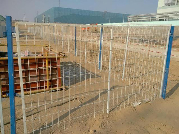 電廠護(hù)欄網(wǎng)圖片4 電廠護(hù)欄網(wǎng)圖片4